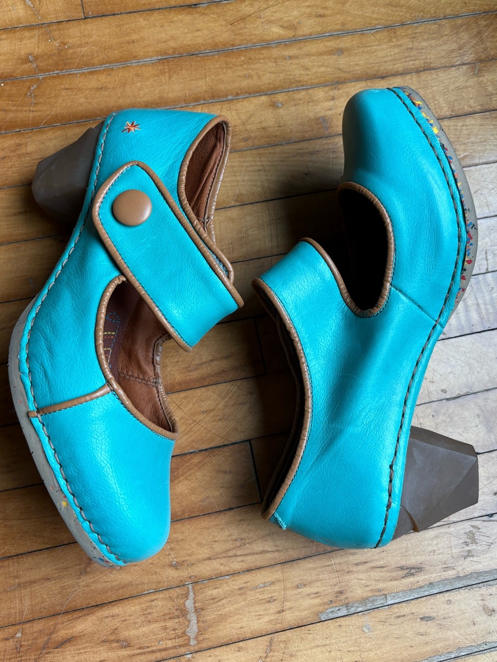 Art ByeByeSuela Women’s Turquoise Mary Jane Heels - Leather Comfort Style